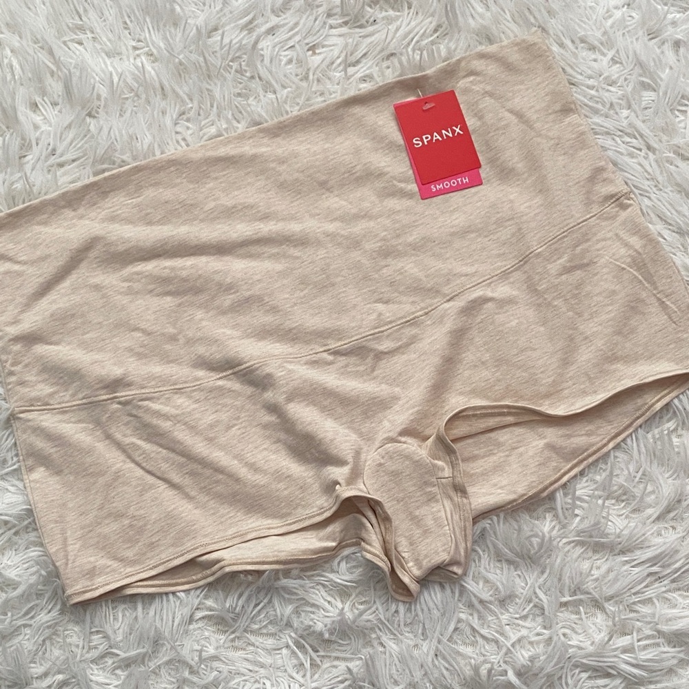 SPANX Women's Tan Shaping Shorts